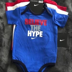 NIKE BABY ROMPER SET SOLD